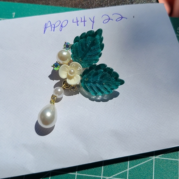 Antique Teal and Pearl Floral Brooch - Picture 3 of 7